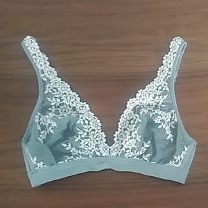 Gray Wacoal Embrace Lace Wire Free Bralette